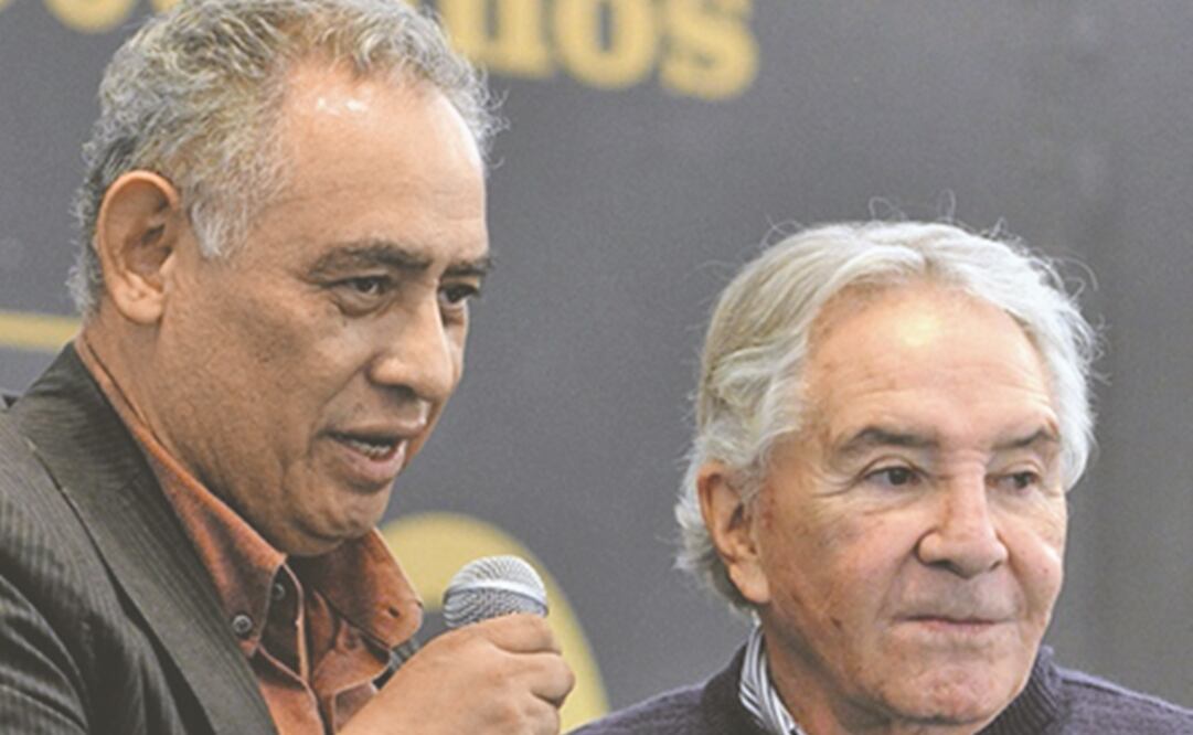 Jacinto Chacha, director de Culturas Populares, y el historiador Enrique Florescano. Foto: CORTESÍA SECRETARÍA DE CULTURA