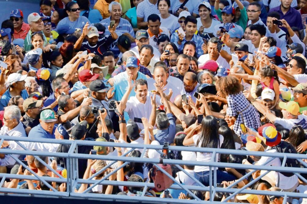 El presidente interino Juan Guaidó asistió a un mitin en Anaco, en Anzoátegui, donde pidió a los venezolanos cesar la usurpación de Nicolás Maduro. (CARLOS JASSO. REUTERS)