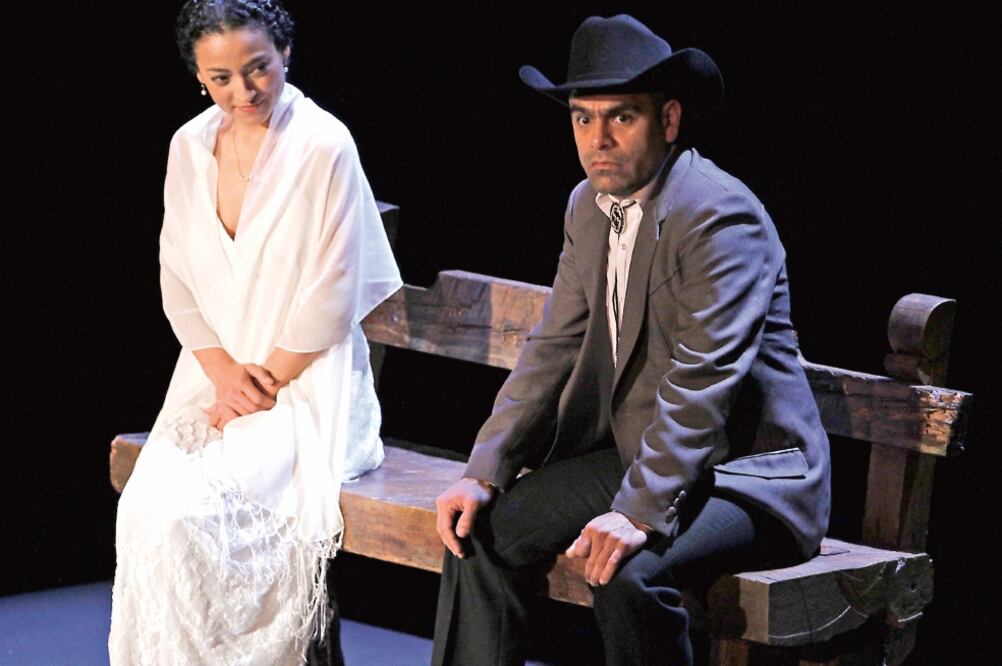 Teté Espinoza (Lala) y Adrián Vázquez (Wenses) protagonizan la obra (AGUSTIN SALINAS. EL UNIVERSAL)