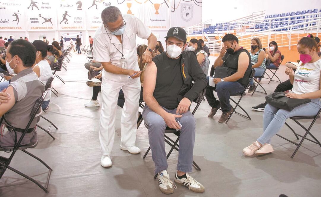 El esquema de vacunación que se implementó puede causar que millones de vacunas ya no sean de utilidad, alertaron especialistas. Foto: ARCHIVO EL UNIVERSAL