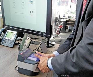 Van por creación de cédula de identidad