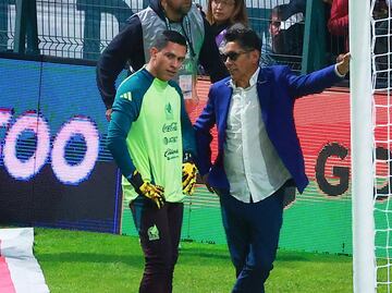 Jorge Campos escoge a los tres porteros de la Selección Mexicana para el Mundial 2026