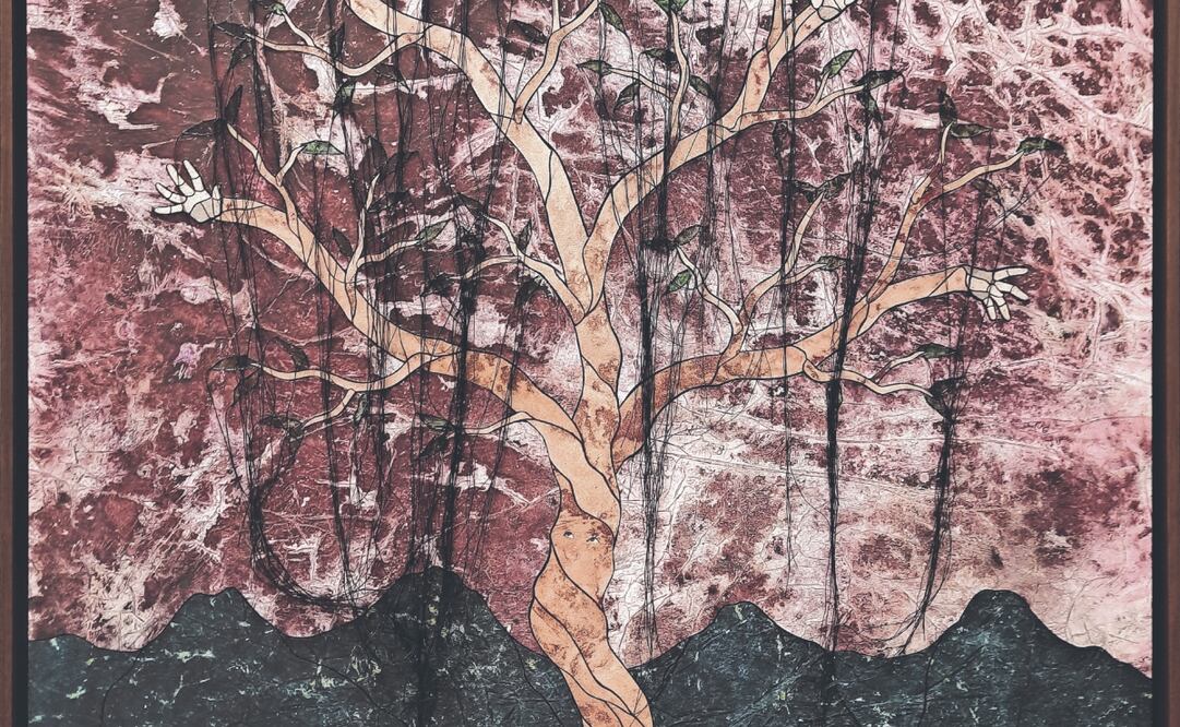 En sus lienzos, Felipe Baeza muestra cuerpos sin forma humana, árboles con ojos y manos u ojos perdidos en un lienzo de ondas de colores. Foto: de Frida Juárez Bautista. EL UNIVERSAL