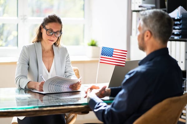¿Por qué una visa americana puede ser revocada?
