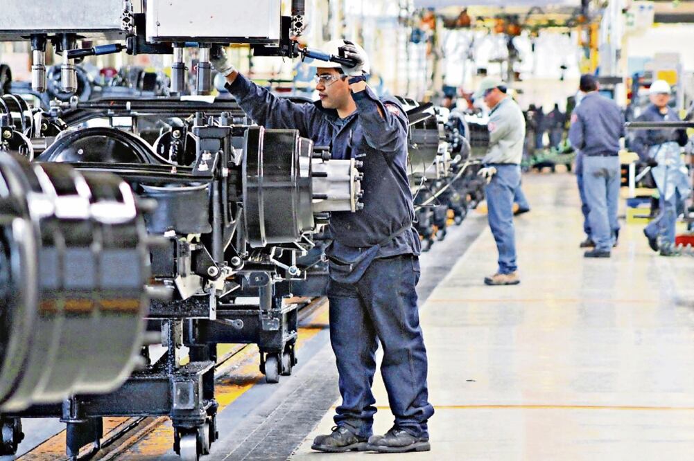 Al CEESP le preocupa que no haya intención por mejorar el ambiente para inversiones que generen empleos y crecimiento (ARCHIVO EL UNIVERSAL)