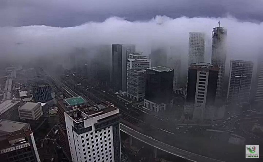 Neblina invade las calles y los edificios de Santa Fe. Foto: Archivo/El Universal