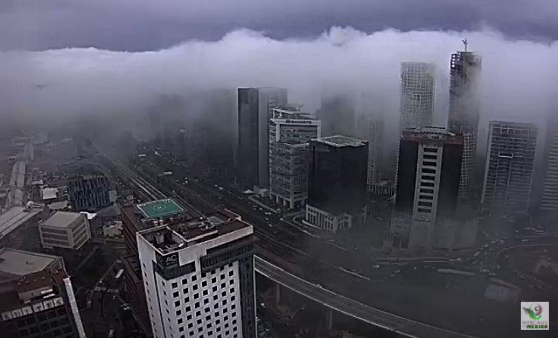 Neblina invade las calles y los edificios de Santa Fe. Foto: Archivo/El Universal