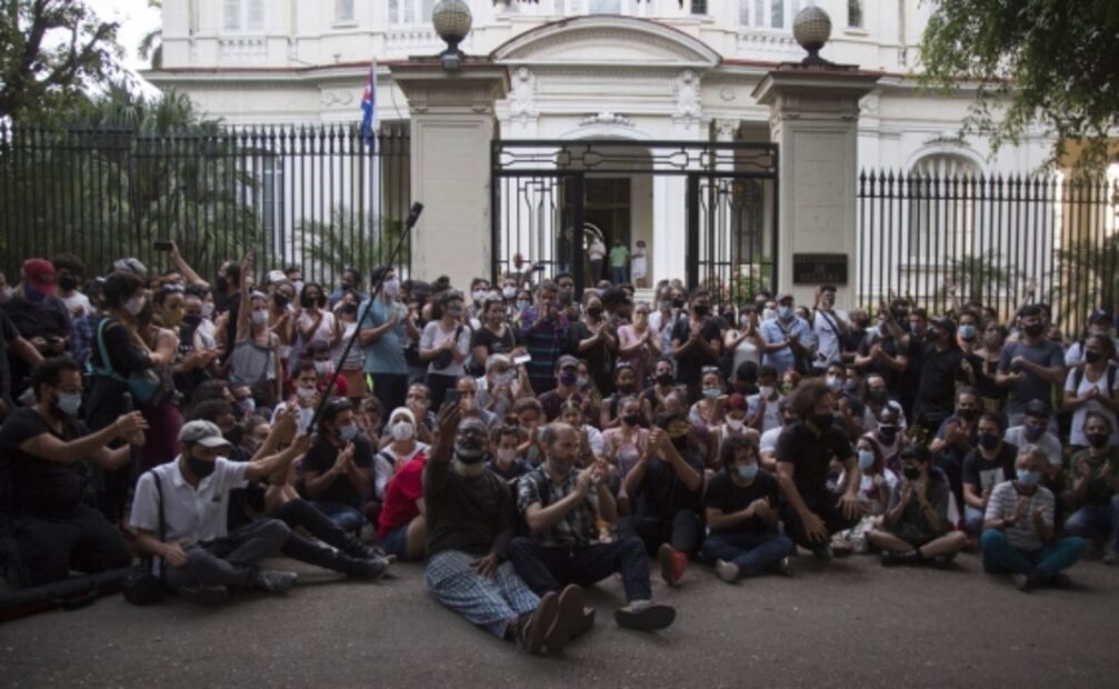 Diálogo por la libertad de expresión entre artistas y el gobierno de Cuba se estanca