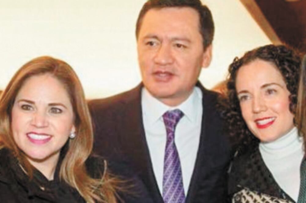 Facultades. Miguel Ángel Osorio, coordinador del PRI en el Senado, dijo que le toca a Morena instalar la comisión. (TOMADA DE TWITTER)