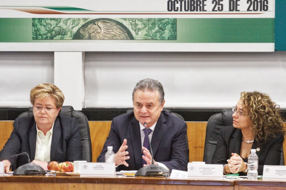 Al comparacer ante diputados, Pedro Joaquín Coldwell, secretario de Energía, justificó las alianzas de Pemex con la IP por las pérdidas que sufre en refinación  (ISAAC ESQUIVEL. CUARTOSCURO)