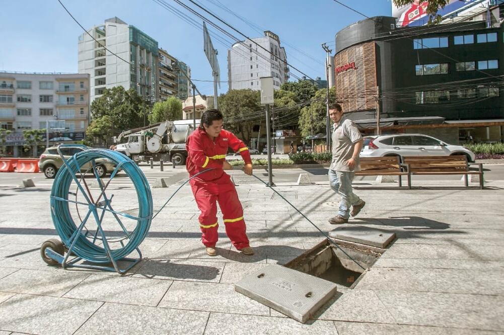 De acuerdo con la SCT, el despliegue y crecimiento de la Red Troncal es un mandato de la reforma de telecomunicaciones. (ARCHIVO EL UNIVERSAL)