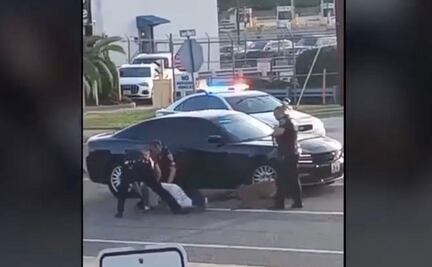 Oficiales de Missouri permiten que perro policía ataque a detenido; FBI investiga el caso