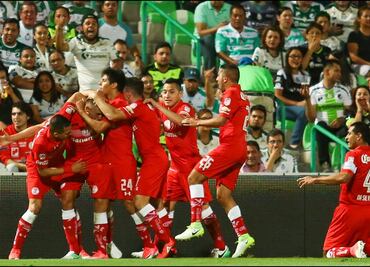 Toluca vence a Santos como visitante