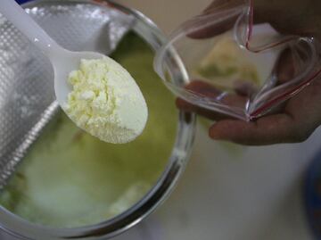 Estas son las opciones para suplir la leche para bebés en polvo antes la escasez de fórmula láctea en EU