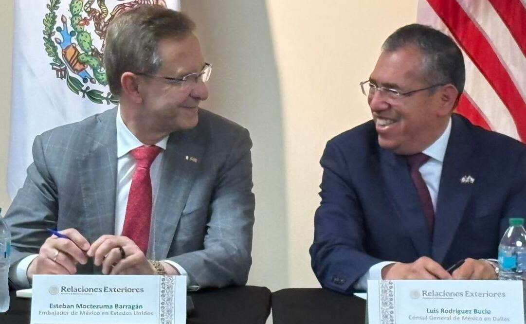 El cónsul Rodríguez Bucio estuvo acompañado de Esteban Moctezuma, embajador de México en Estados Unidos. Foto: Especial