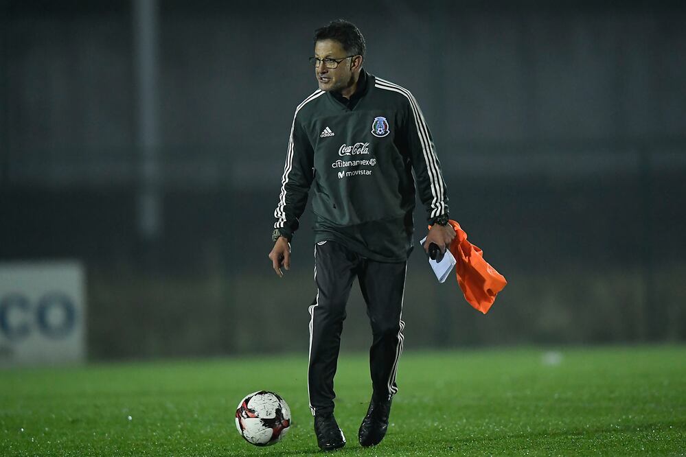 Imago7. Osorio dirige práctica en Bruselas