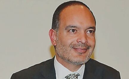 Luis Serna, la mano derecha de Mancera, gastó 23 mdp de tarjeta "prestada" por empresario