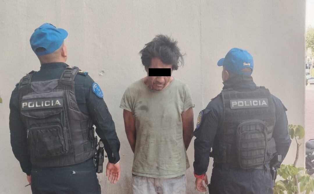 Detienen a presunto asaltante en Tlatelolco; lo vinculan con al menos tres robos. Foto: Especial