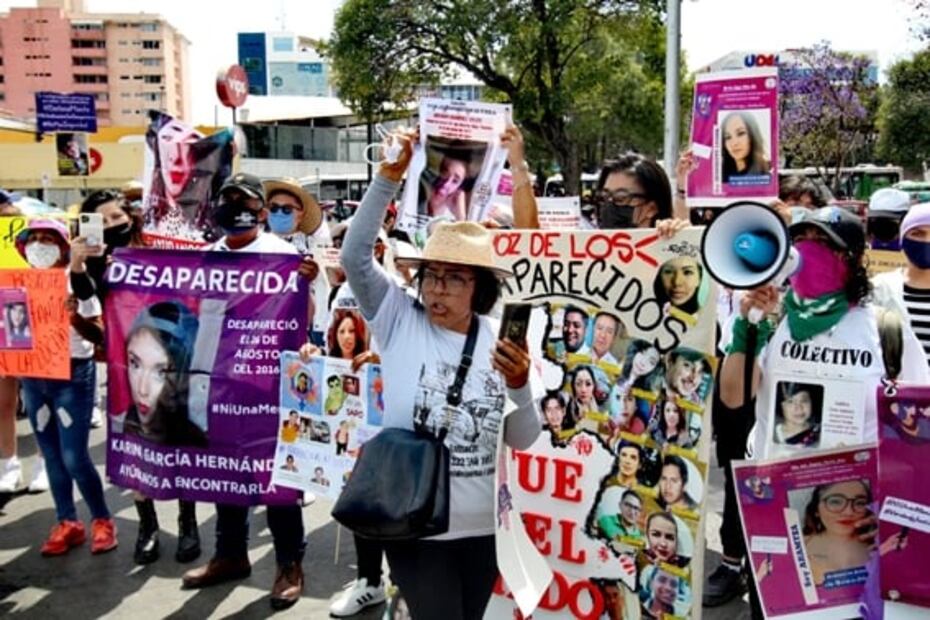 Mujeres de estados marchan en el marco del 8M