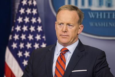 "Ni siquiera Hitler usó armas químicas contra su pueblo": Sean Spicer