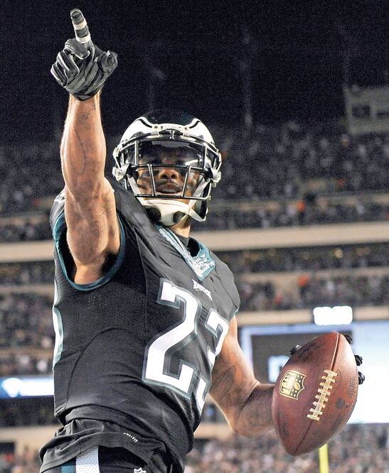 Nolan Carroll devolvió una intercepción a las diagonales (MICHAEL PÉREZ. AP)