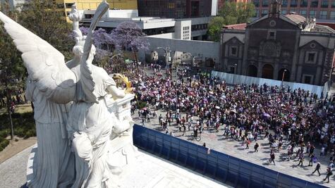 La marcha del 8M vista desde dron; imagen aérea de la marea morada