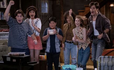 ¿Qué ver?: La nueva generación, “That ‘90s show” se llena de humor ácido 