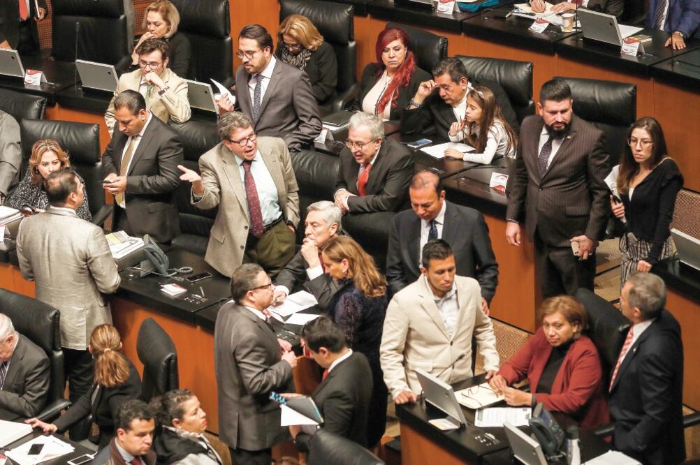 El coordinador de Morena en el Senado, Ricardo Monreal, descartó que vaya a seleccionarse un “fiscal carnal”. (YADÍN XOLALPA. EL UNIVERSAL)