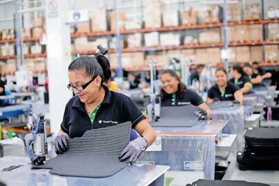 "¿Qué queremos, asustar a la inversión o atraerla?"; CCE afirma que no hay condiciones para aprobar más iniciativas laborales