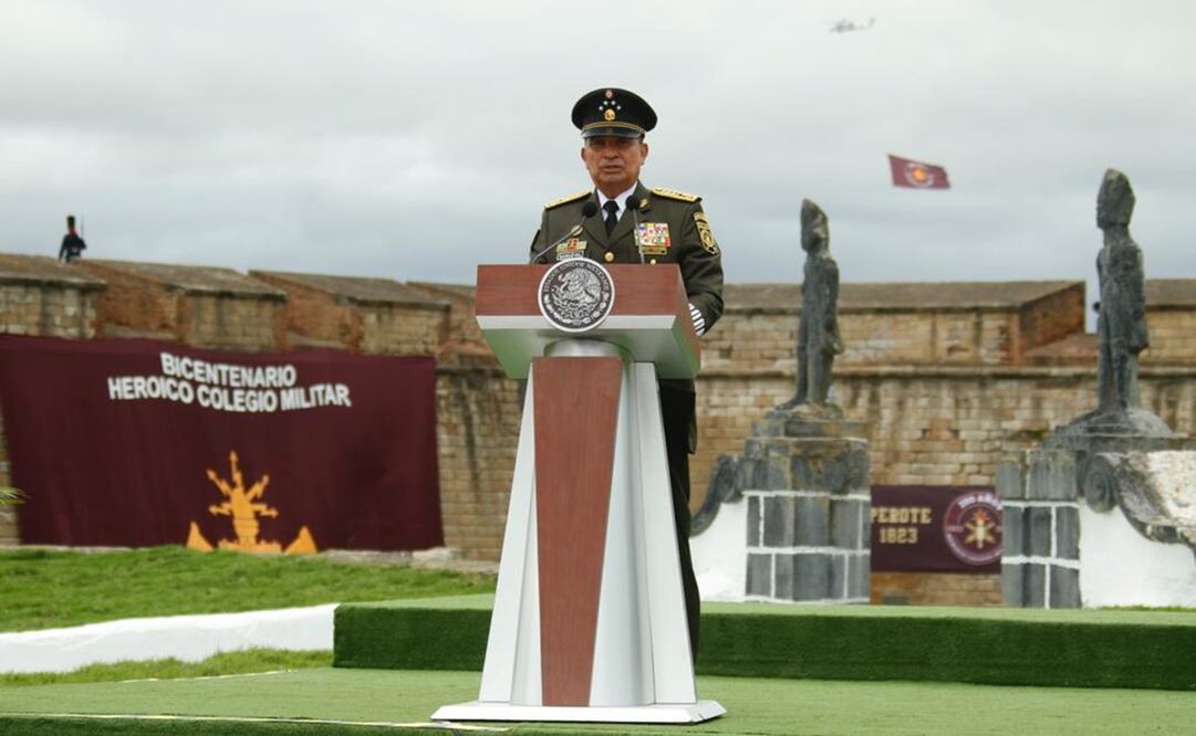 Luis Cresencio Sandoval conmemoró el Bicentenario del Heroico Colegio Militar. Foto: Presidencia