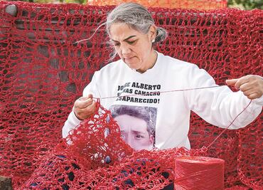 Guillermina teje su dolor y coraje