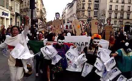 Recuerdan a los normalistas en el mundo