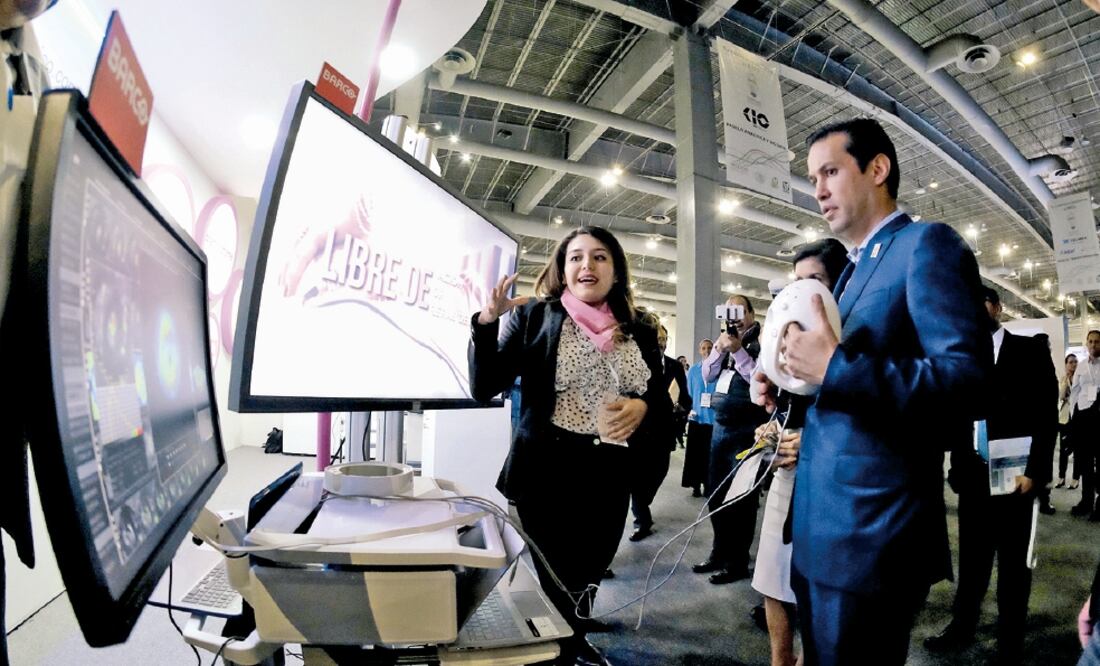 Tuffic Miguel Ortega, director general del IMSS, supervisa trabajos innovadores en la institución (IMSS)
