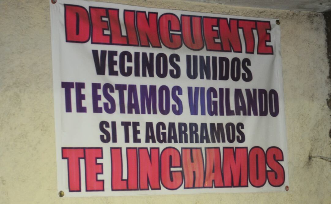 Los pobladores colocaron letreros advirtiendo a los ladrones. Foto: Archivo/EL UNIVERSAL