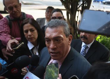 Representantes de transportistas y autoridades capitalinas se reúnen para analizar aumento a tarifas