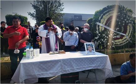 Familiares recuerdan con misa a sus seres queridos tras 2 años del desplome de la Línea 12