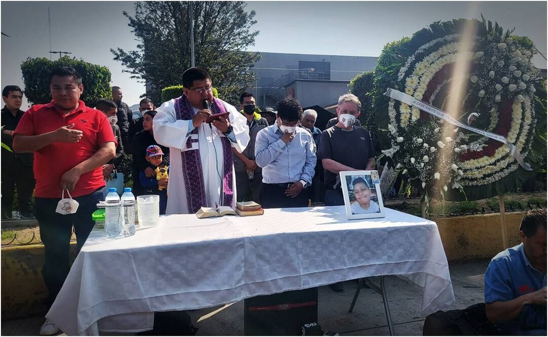 Conmemoran memoria de víctimas de la Línea 12 del Metro. Foto: David Fuentes/ EL UNIVERSAL