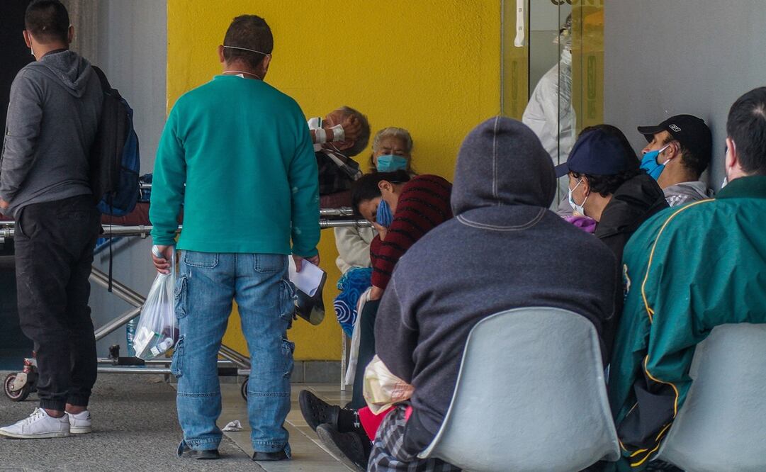 Pacientes esperan ser atendidos en Tijuana. Foto: EFE