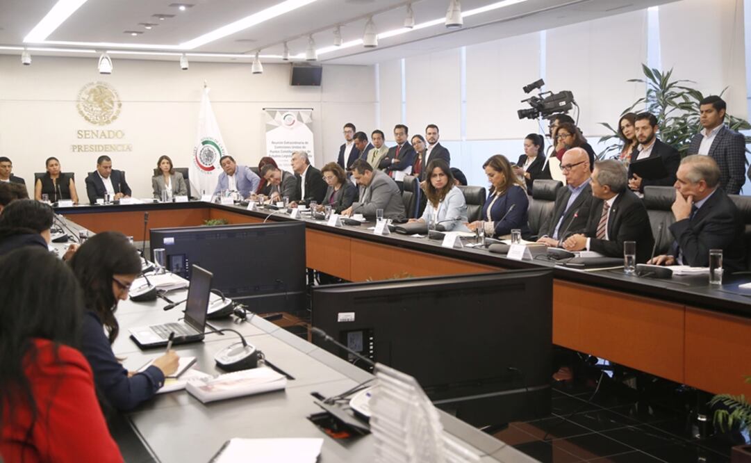 “Un presidente debe de ser una persona de encuentro, no de descalificaciones. Ojalá que madure y cambie esa actitud", señaló el líder del PAN, Juan Carlos Romero. Foto: Cuartoscuro