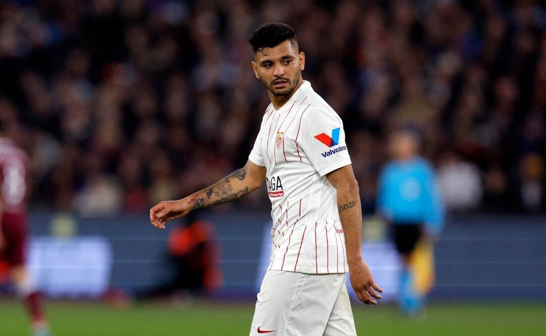 Tecatito Corona con el Sevilla - FOTO: Especial