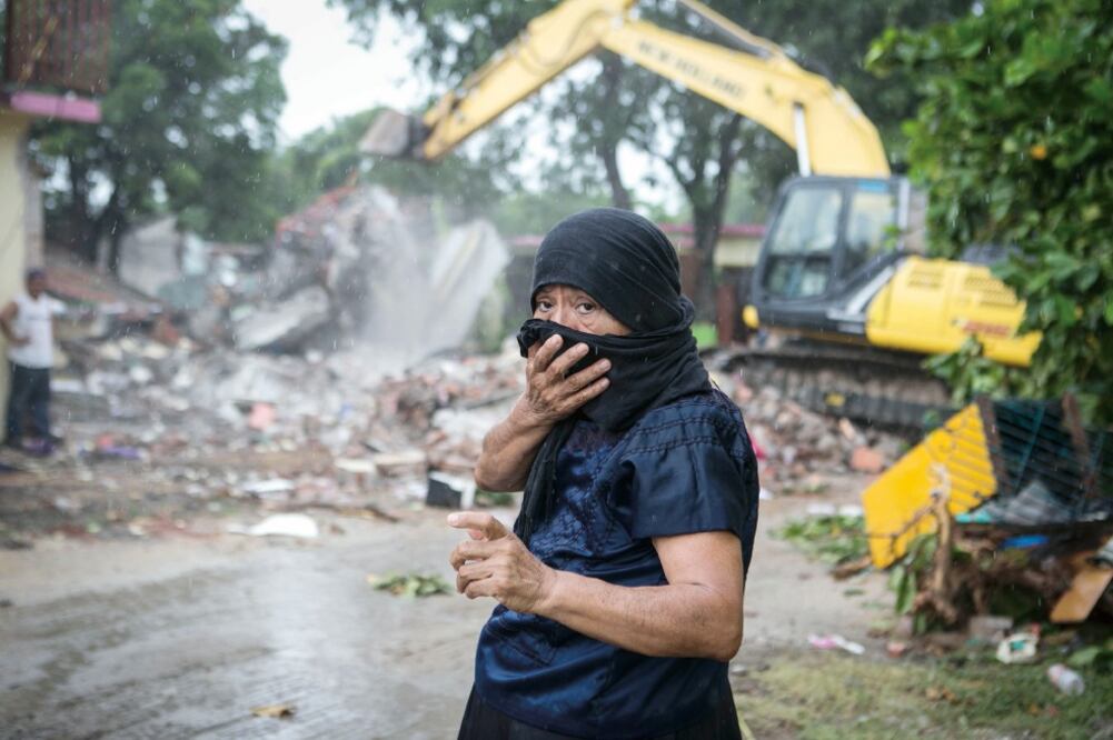Autoridades aseguran que las labores de reconstrucción en comunidades afectadas en Oaxaca y Chiapas, además de ayuda para los afectados, tienen viabilidad financiera puesto que hay seguros que cubren las afectaciones. (MARIO MARTÍNEZ. EL UNIVERSAL)