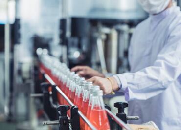 Industria manufacturera cae en abril; empleo y producción liga tres meses a la baja