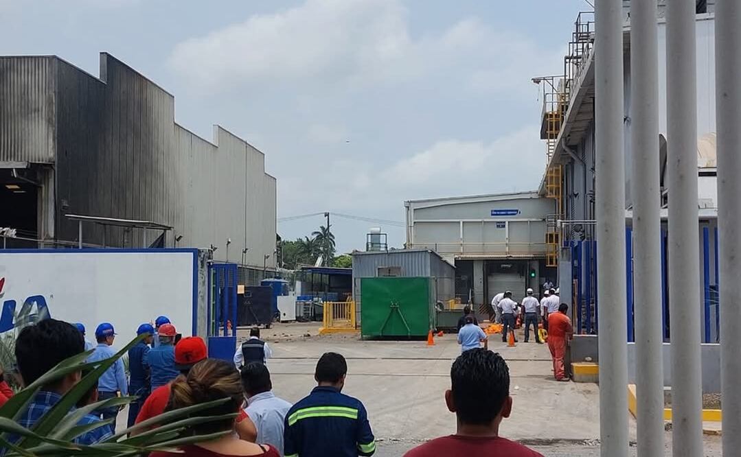 El accidente ocurrió la mañana de este viernes al interior de la empresa Lala que opera una planta en dicha ciudad industrial. Foto: Especial