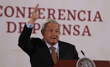 Decisión de la Corte de declarar constitucional Ley Eléctrica no viola ningún tratado: AMLO a Ken Salazar