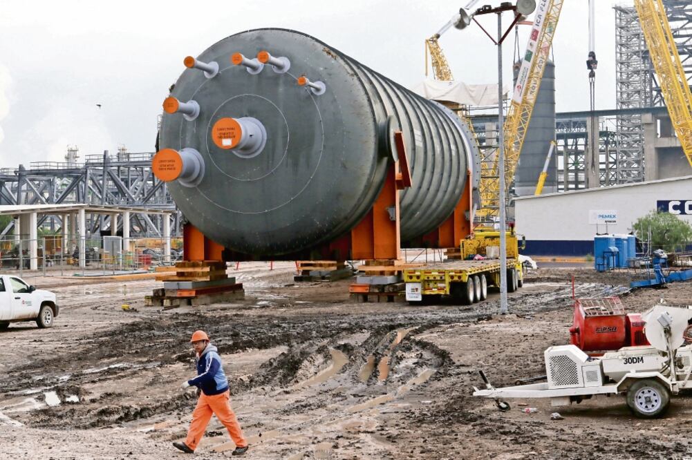 La SFP dio a conocer que Odebrecht realizó un cobro indebido de 119 millones de pesos en acondicionamiento para la Refinería Miguel Hidalgo. (ARCHIVO EL UNIVERSAL)