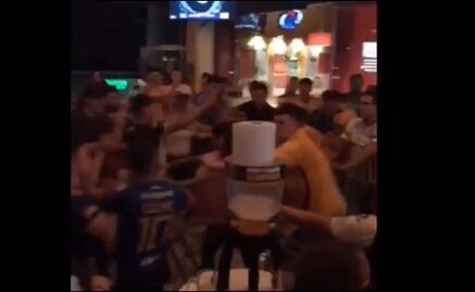 Captan riña entre aficionados de Tigres y Rayados