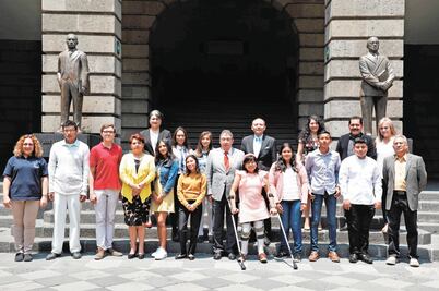 Mexicanos viajan a Japón por la ciencia