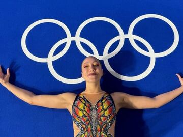 Nadadora mexicana responde a quienes la llamaron "hambreada"; por vender su celular de Juegos Olímpicos