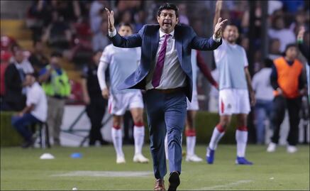 José Cardozo no puede cumplir caprichos de la afición de Chivas