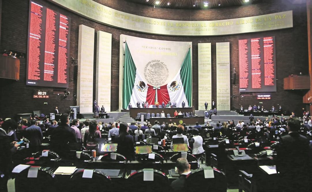 Morena no cuenta con los votos suficientes para llevar a cabo por sí solo una reforma constitucional, por lo que deberá negociar, advierte la oposición. Foto: ARCHIVO EL UNIVERSAL